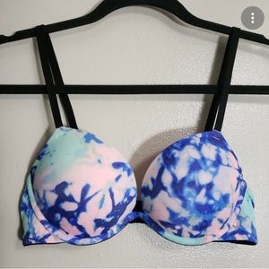 PINK Wear Everywhere Super Push Up Tie Dye Bra
